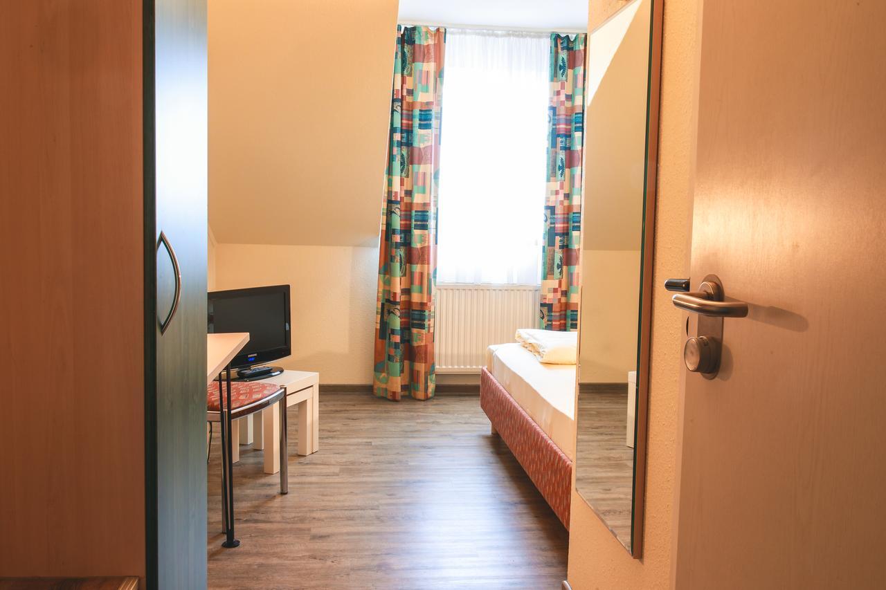 Plaza Hotel Bruchsal Exteriör bild